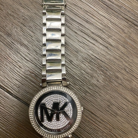 Michael Kors Women’s Watch - Picture 3 of 4